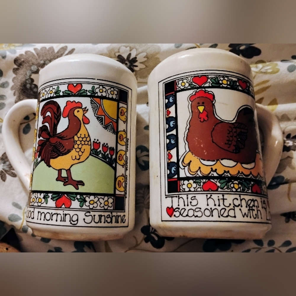 Vintage 1980s Enesco Susan Marie Chickens Salt & Pepper Shakers